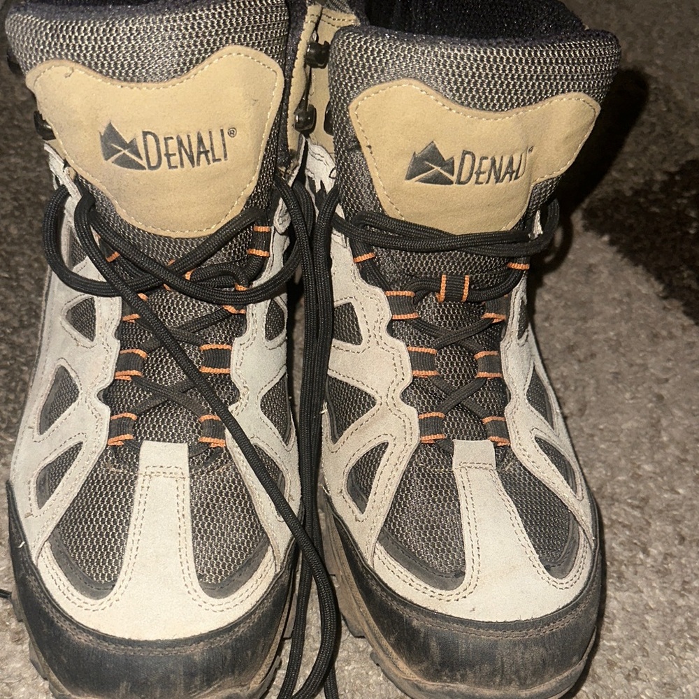 Denali Men's Outdoor Boots - Black and Tan